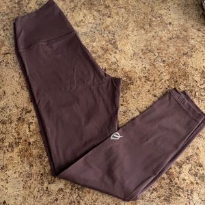 P’Tula Shelby leggings